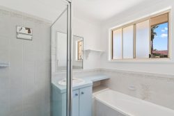 7 Ball Pl, Albion Park Rail NSW 2527, Australia