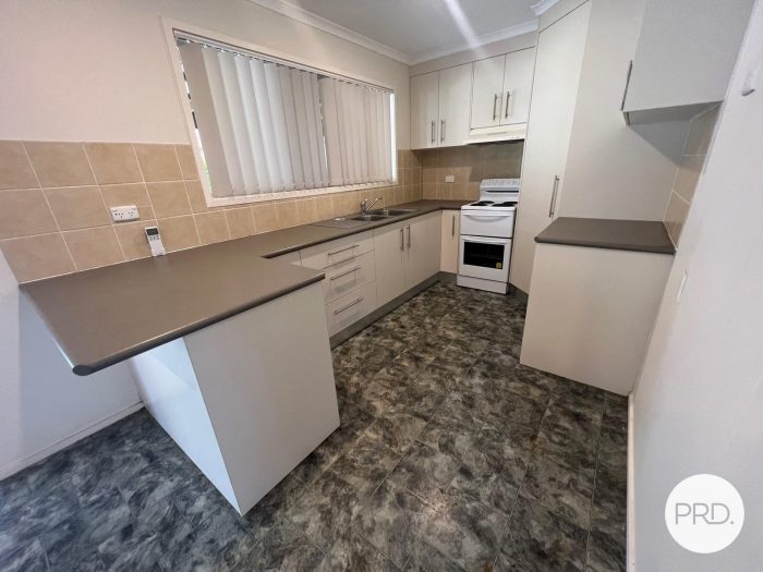 7 Benowa Ct, Boyne Island QLD 4680, Australia
