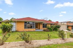 15 Brian Terrace, Morphett Vale SA 5162, Australia