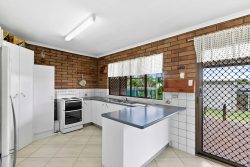 23 Bunker Ave, Urraween QLD 4655, Australia