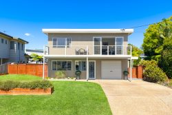 37 Charles Ave, Minnamurra NSW 2533, Australia