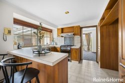 6 Eramu Pl, Kurunjang VIC 3337, Australia