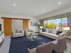 36 Clarke St, Hamilton VIC 3300, Australia