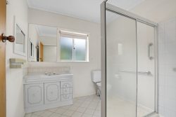 36 Clarke St, Hamilton VIC 3300, Australia