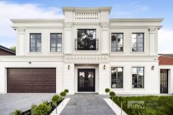 8 Clivejay St, Glen Waverley VIC 3150, Australia