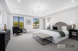 8 Clivejay St, Glen Waverley VIC 3150, Australia