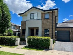 12 Cricketers Ave, Penrith NSW 2750, Australia
