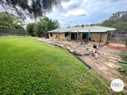 12 Curtis Ave, Boyne Island QLD 4680, Australia