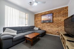 56 Clarke St, Burekup WA 6227, Australia