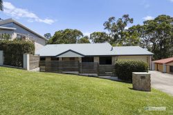 43 Skyline Dr, Tweed Heads West NSW 2485, Australia