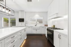 9 Epacris Ave, Forestville NSW 2087, Australia