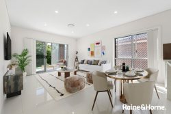 60 Wolseley St, Fairfield NSW 2165, Australia