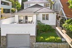 2 Goldie Ave, Bondi Junction NSW 2022, Australia