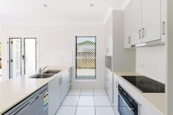 Unit 1/26 Grendon St, North Mackay QLD 4740, Australia