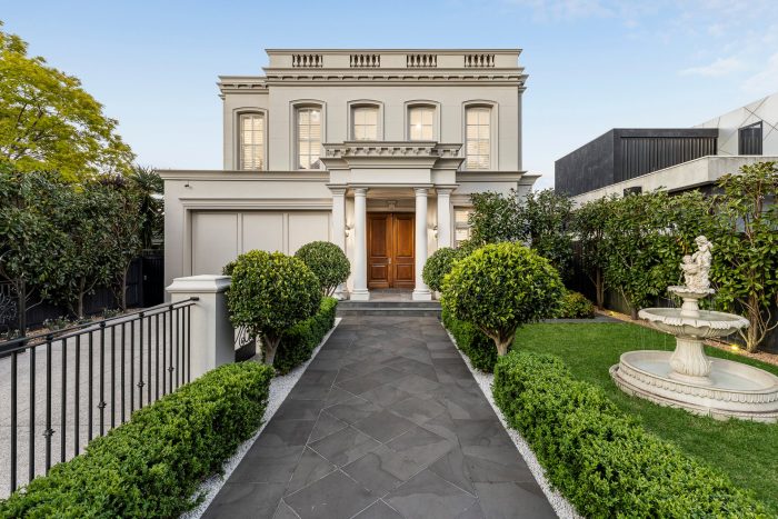 19 Head St, Balwyn VIC 3103, Australia