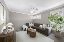 14 Bowerbird Cl, Aberglasslyn NSW 2320, Australia