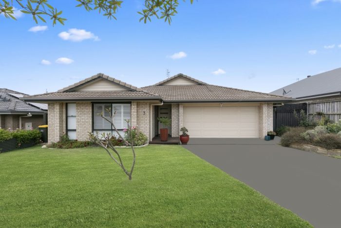 3 Wagtail St, Aberglasslyn NSW 2320, Australia