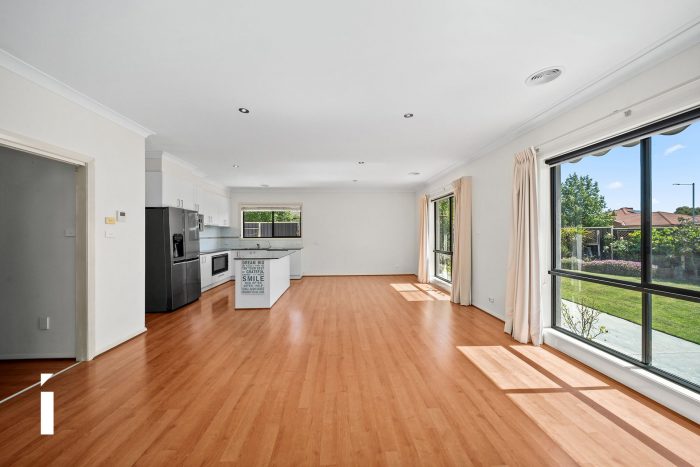 Unit 4/28 Eleanor Dark Ln, Franklin ACT 2913, Australia