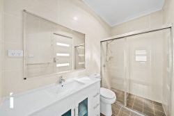 Unit 4/28 Eleanor Dark Ln, Franklin ACT 2913, Australia