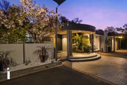 77 Hawkesbury Cres, Farrer ACT 2607, Australia