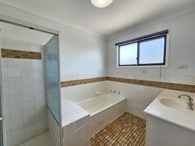 Unit 4/11 Ironbark Rd, Muswellbrook NSW 2333, Australia
