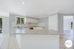 3 Kendall Cres, Bonny Hills NSW 2445, Australia