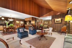 215 Kooyong Rd, Toorak VIC 3142, Australia