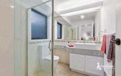 7 Mari Terrace, Croydon Hills VIC 3136, Australia