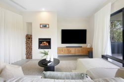 58 Mary Bale Dr, Tallebudgera QLD 4228, Australia