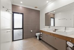 Unit 10/14 Millington Rd, Cable Beach WA 6726, Australia