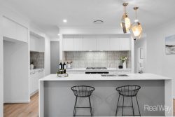 34 Marsdenia Dr, White Rock QLD 4306, Australia