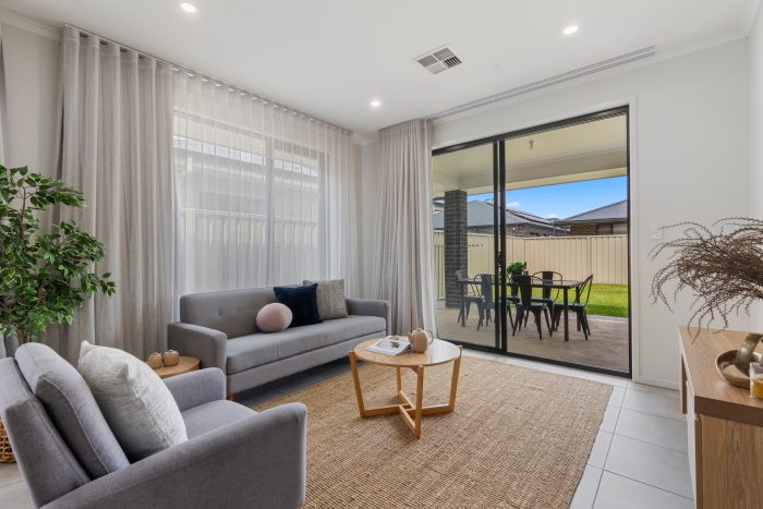 33 Noble Cct, Onkaparinga Heights SA 5163, Australia
