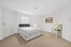 8 N Scenic Rd, Forresters Beach NSW 2260, Australia