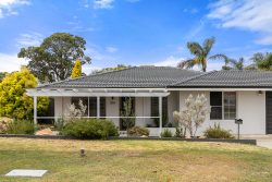 27A Chesterton Rd, Bassendean WA 6054, Australia