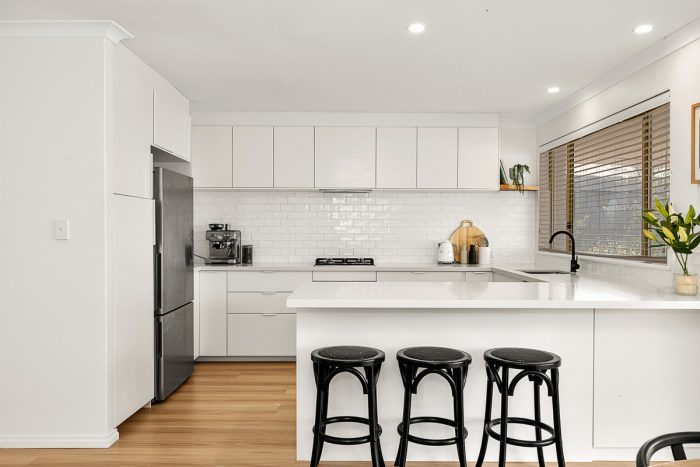 27A Chesterton Rd, Bassendean WA 6054, Australia