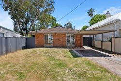 4 Sweeting St, Guildford WA 6055, Australia
