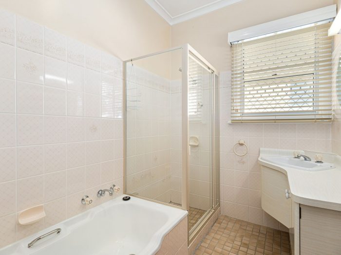 25 Oxford St, Gateshead NSW 2290, Australia