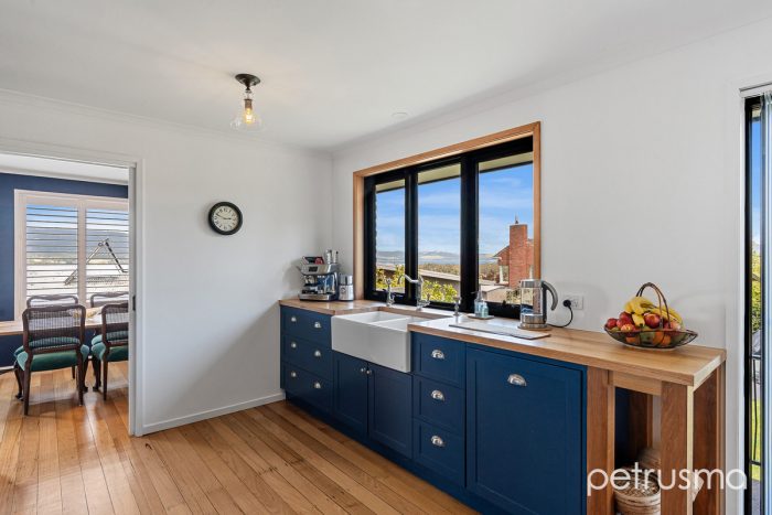 4 Parish Ln, Margate TAS 7054, Australia
