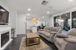 90 Prow Dr, Seaford Meadows SA 5169, Australia