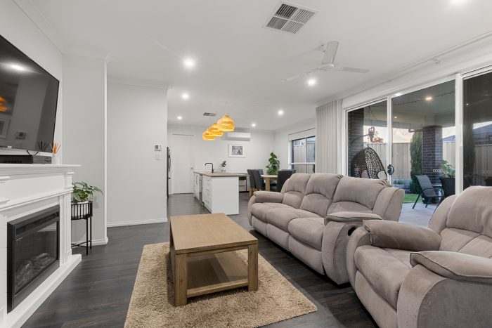 90 Prow Dr, Seaford Meadows SA 5169, Australia