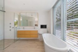 106 Ramsgate Ave, Bondi Beach NSW 2026, Australia