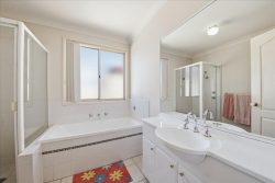 5 Charker Dr, Harrington Park NSW 2567, Australia