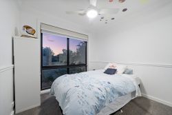 70 Rosman Cct, Gilmore ACT 2905, Australia