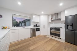 70 Rosman Cct, Gilmore ACT 2905, Australia