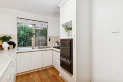 Unit 2/108 Todd Ave, Como WA 6152, Australia