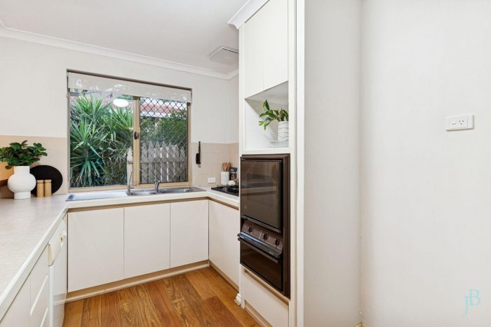 Unit 2/108 Todd Ave, Como WA 6152, Australia