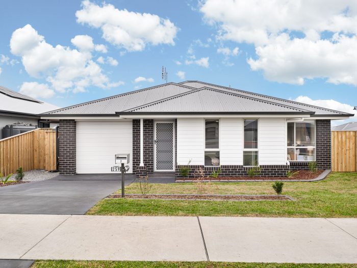 2/259 Settlers Blvd, Chisholm NSW 2322, Australia