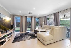 3 Cozens Rd, Tapping WA 6065, Australia