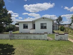 19 Symes St, Stanthorpe QLD 4380, Australia