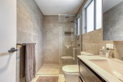 Unit 2/87 Tennent Rd, Mount Hutton NSW 2290, Australia